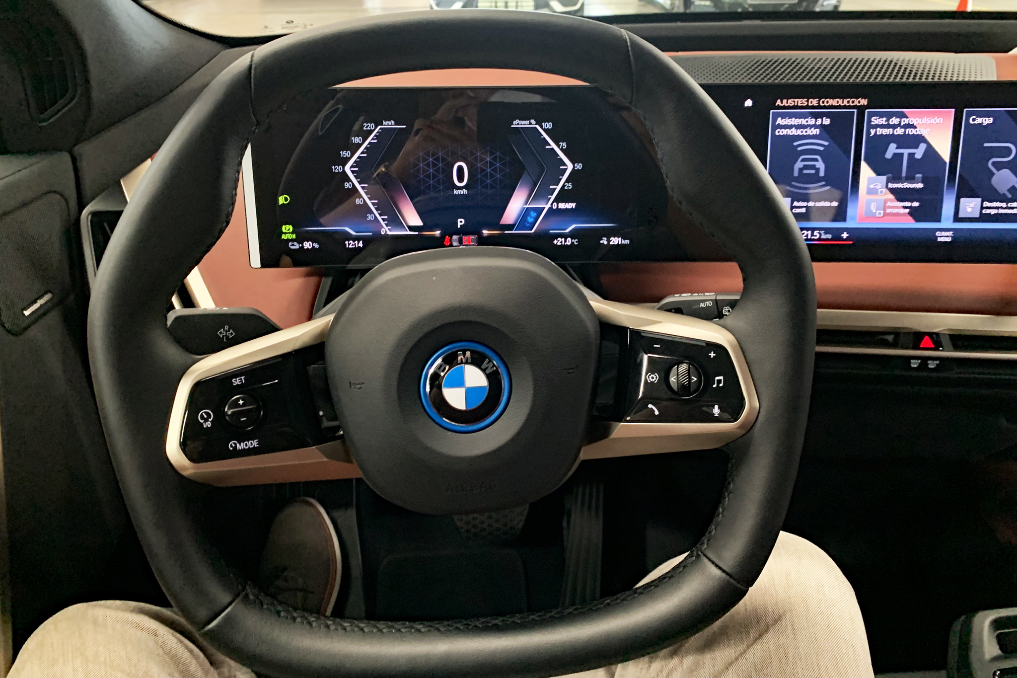Perforated Leather Steering Wheels: How Exclusive Steering Elevates Luxury Rides from Porsche and BMW