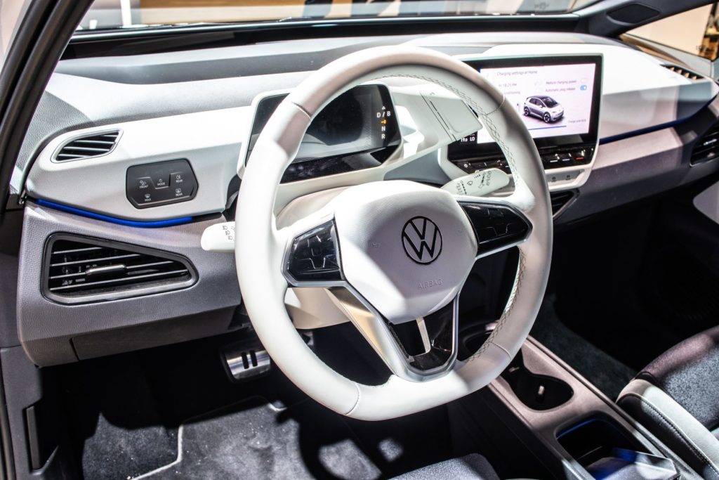 How a Custom Steering Wheel Offers a More Comfortable Steering